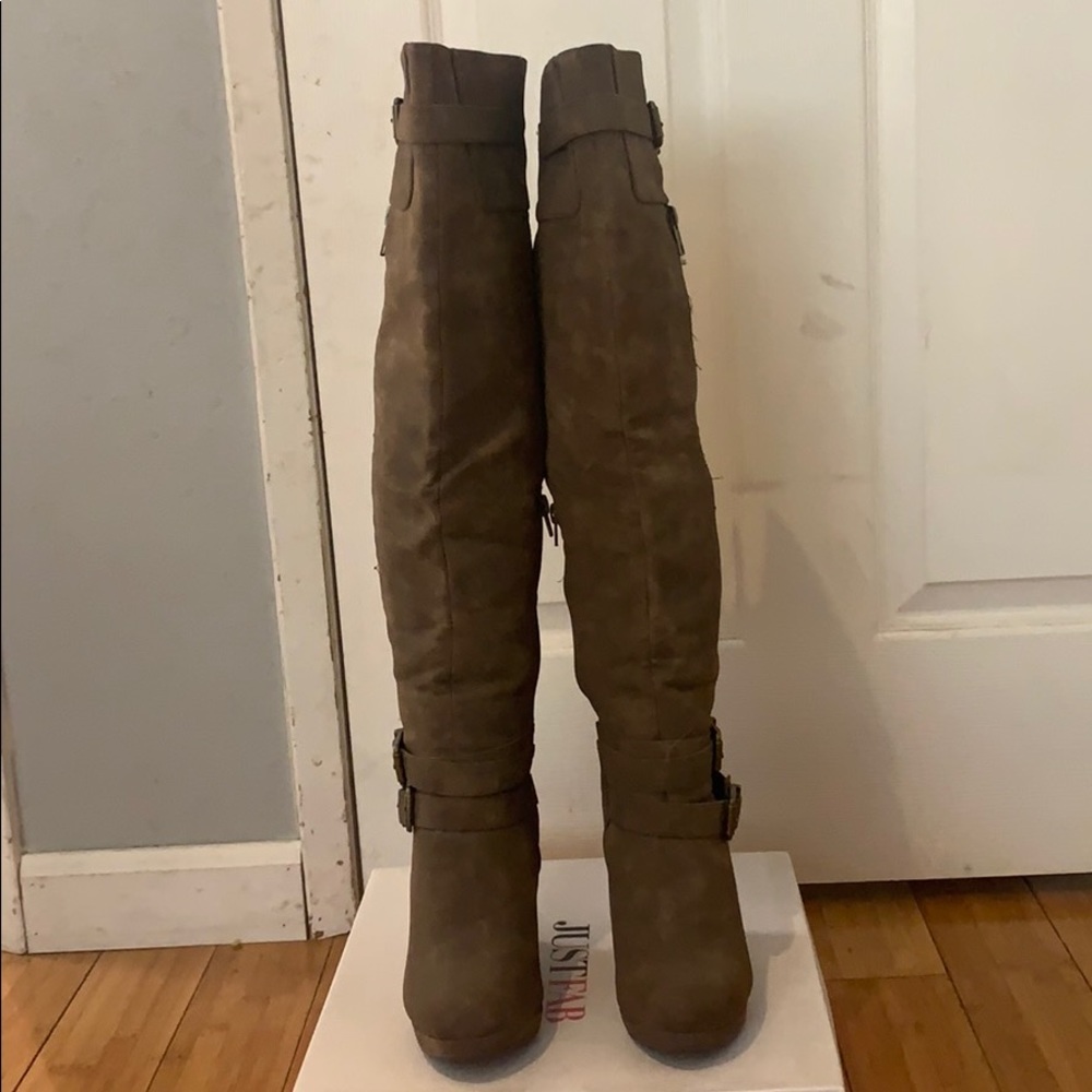 Over the knee, mid thigh boots. Taupe color.